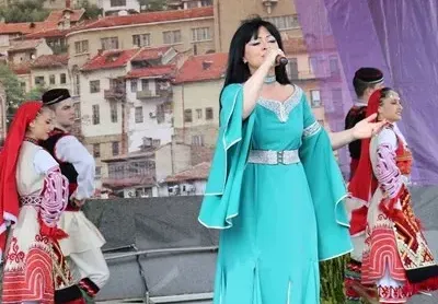Севдалина Спасова  припадна на  „Пирин фолк”