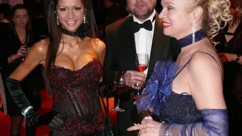 Щерката на Искра Радева с нови бомби (Фото)