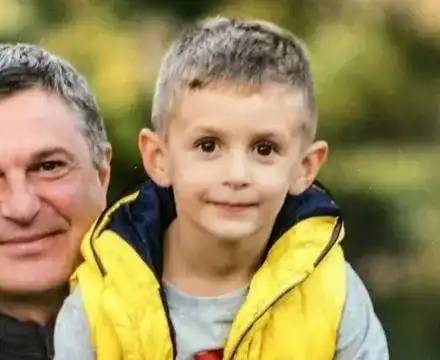 Синът на Милен Цветков в училище за 10 бона