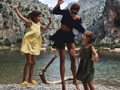 Славена Вътова спортува с дъщеря си