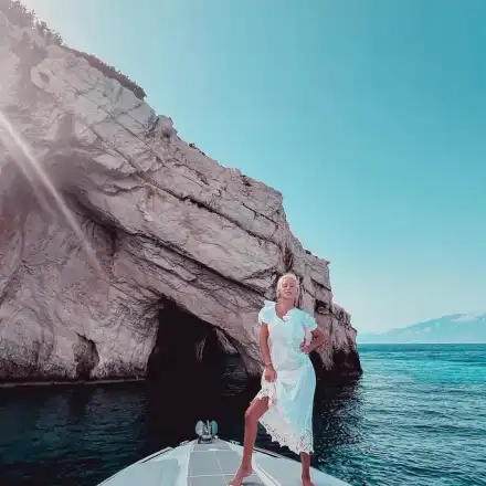 Светлана Гущерова обикаля Гърция на яхта