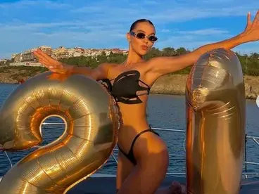 Ти да видиш: Мис България работила на три места, за да събере пари за зимата