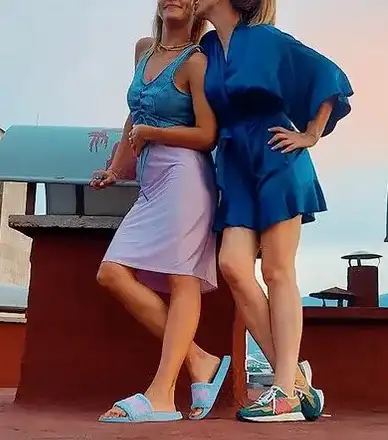 Ваня Щерева слуша Руши с дъщеря си