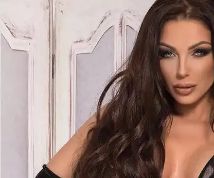 Васко Жабата с плочки танцува на Емануела