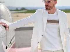 Ники Илиев радва безплатно баби на село (Снимка)