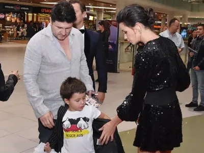 За кой ли път? Диляна Попова и Асен Блатечки пак си играят на щастливо семейство