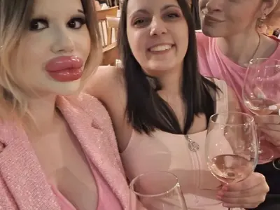 Българското Барби стана на 25: Пожелавам си гадже и хиалурон