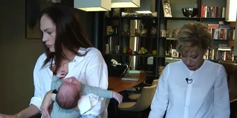 Радина Червенова втрещи зрителите с „работеща” майка с две деца, която не знае как се държи бебе