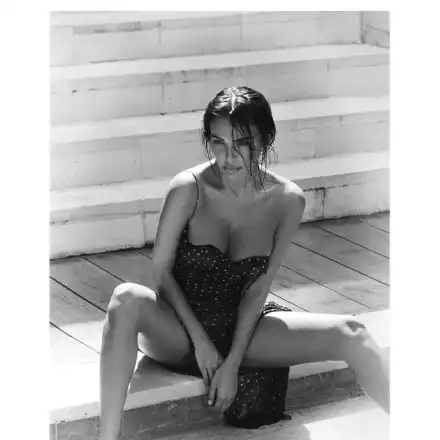 Николета Лозанова брои 20 бона за ваканция на Бали