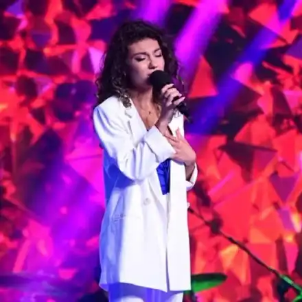 4 в 1! „Гласът на България” Жаклин Таракчи се разкъсва между школо, Цитиридис, бал и курсове