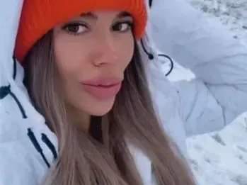 Актуалната булка на Джизъса се изруси