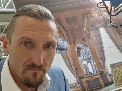 Бащата на Димо Алексиев издъхнал след тежко боледуване, ограбен от собствената си сестра