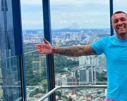 Бившият на Гери-Никол я смени с азиатка (Фото)