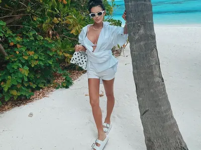 Болна ли е? Мара Отварачката се стопи