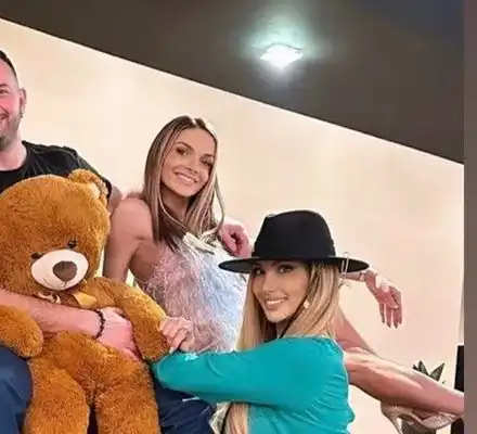 Борис Солтарийски разделен с жена си, празнува с балерини