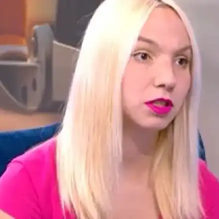 Емили Тротинетката стана мюсюлманка