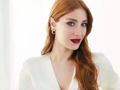 Хазал Кая роди момиченце