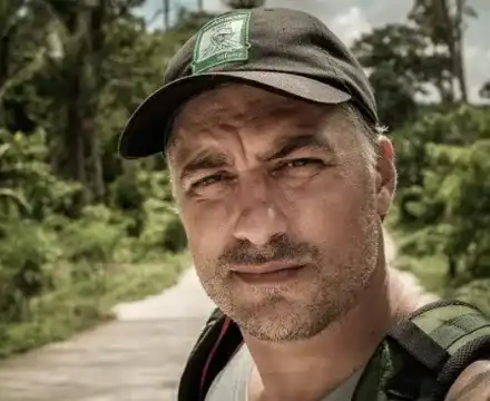 Журналист сменя  Карамазов в  „Сървайвър” 7?