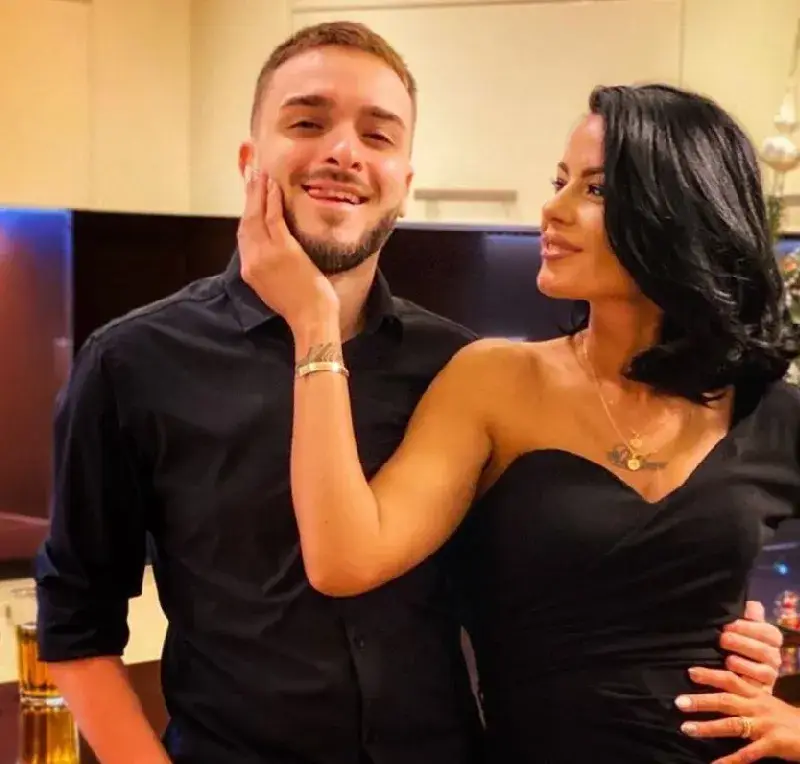 Криско се стиска за чистачка