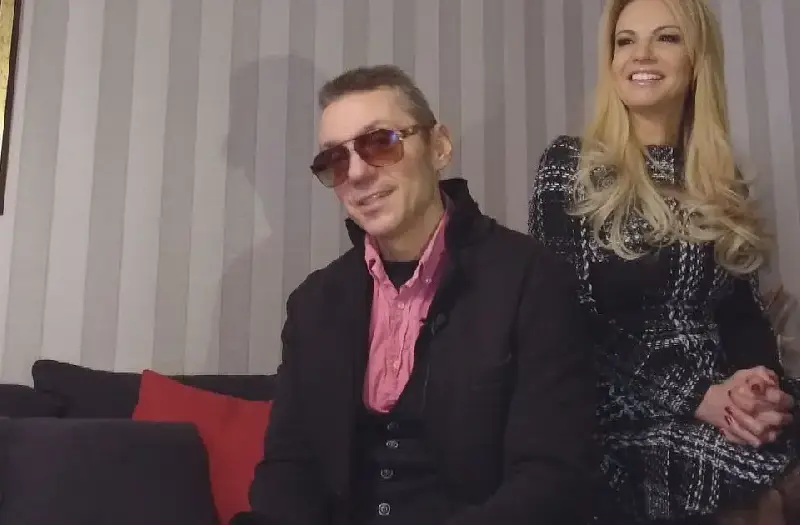 Крум Савов свалил жена си с изтъркани номер, на който другите не се вързали