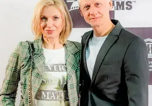 Лилия Маравиля ходи с ботуши „Шанел” за $ 1150