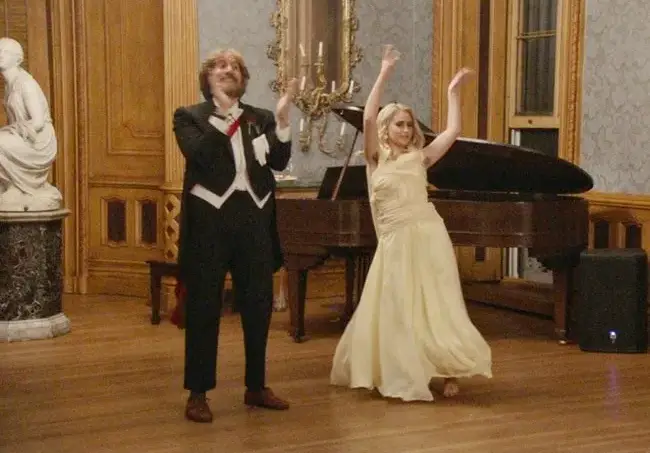 Мария Бакалова в нов холивудски филм, партнира си с  Бен Фостър и Джъстис Смит