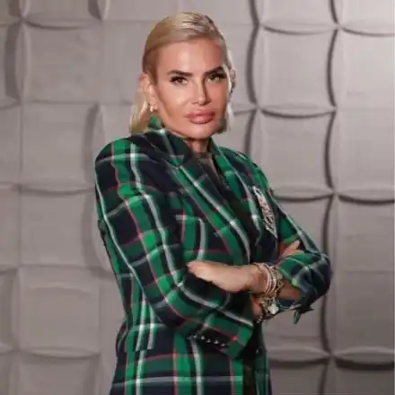 Маринела Арабаджиева с почетен приз „Добродетел 2022“