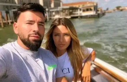 Месечков е  мъж под чехъл! Богатата му жена го унижава редовно