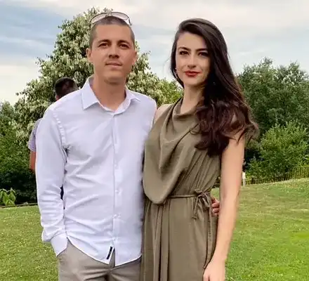 Миро и Лена крият тайно бебе в Ямбол (Снимка)