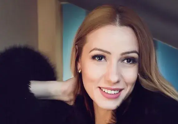 Написаха книга за Деси Бакърджиева