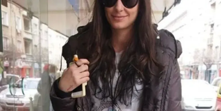 Щерката на Фатик празнува рожден ден в Париж