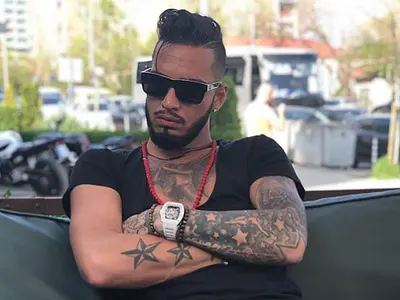 След тайния брак: Джино Бианкалана строи 6-етажен блок в София