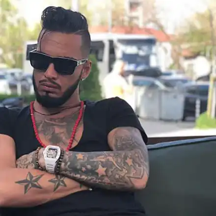 След тайния брак: Джино Бианкалана строи 6-етажен блок в София