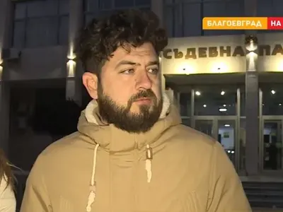 Свирепо нападение: Глутница озверели кучета наръфаха задните части на актьор