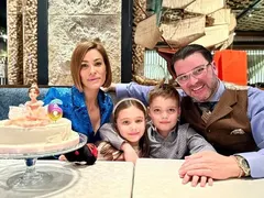 Теди Велинова празнува с д-р Енчев