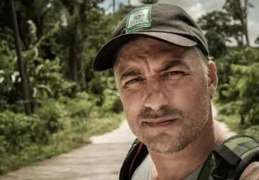 Журналист сменя  Карамазов в  „Сървайвър” 7?