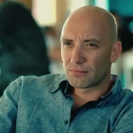 Захари Бахаров профуква 25 бона за школото на децата си