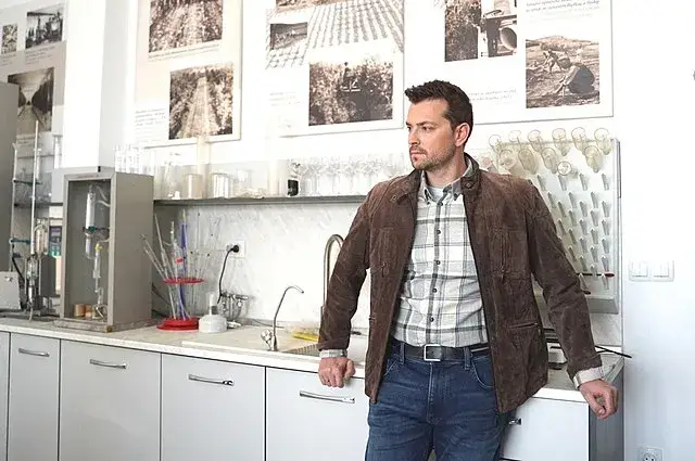 Звездата от сериала „Вина” Владимир Зомбори признава: Израснах в  семейство с проблеми