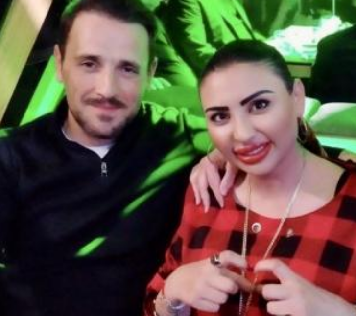 Софка подари черна роза на Вертис