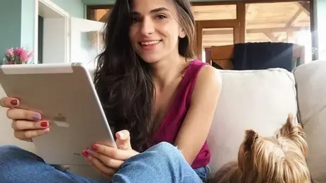 Андреа Банда реши да се отърве от старите си парцали, продава потник за 480 лв.