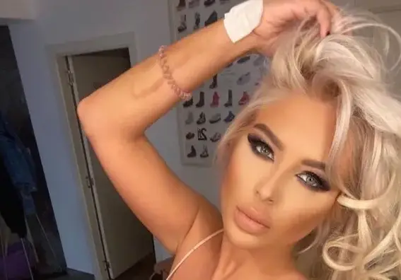 Андреа прави дует с Азис