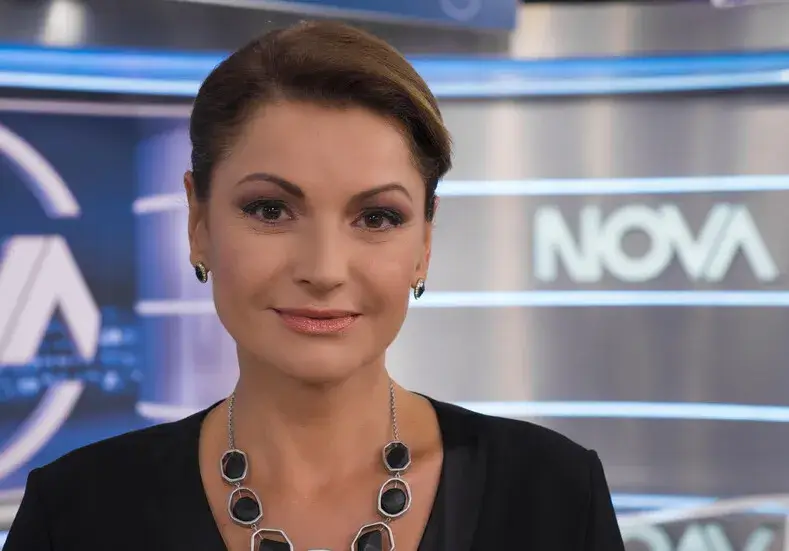 Ани Салич ремонтира манастир