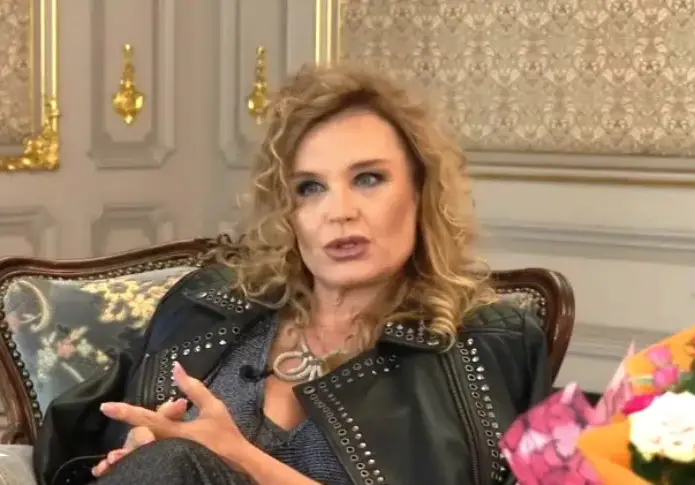 Аня Пенчева карала над 20 автомобила