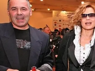 Аня Пенчева с подарък джип от мъжа си