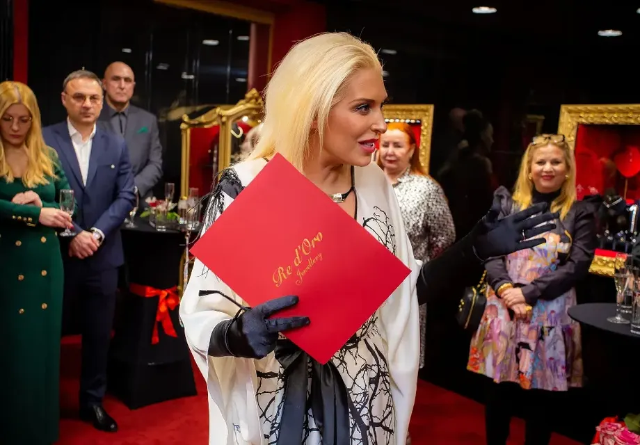 Бижутерийният експерт Ваня Ламбева с бляскаво събитие в галерия Re d’Oro Diamanti СНИМКИ