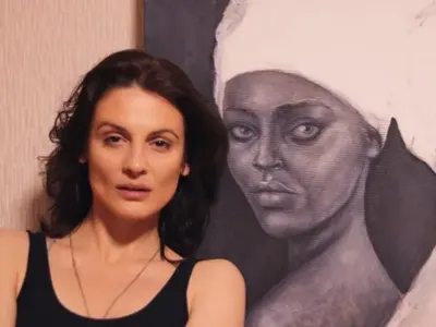 Диана Димитрова рисува по 12 часа