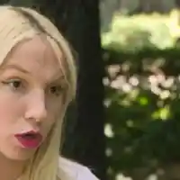 Емили Тротинетката емигрира в Лондон