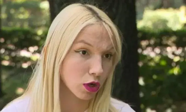 Емили Тротинетката емигрира в Лондон