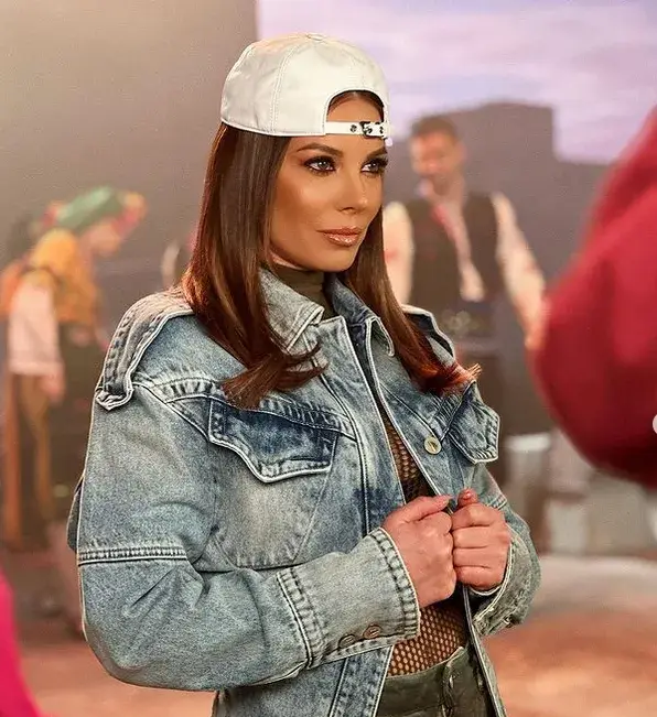 Емилия се просълзи в тв ефир заради мъжа си милионер