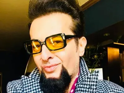 Евгени Минчев: По-интересни са ми кравите от Навални